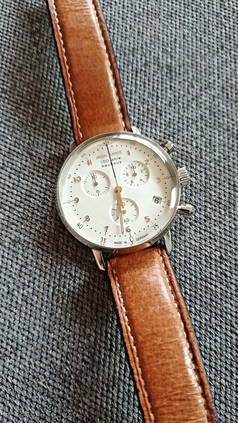 Iron Annie Bauhaus 5096-4