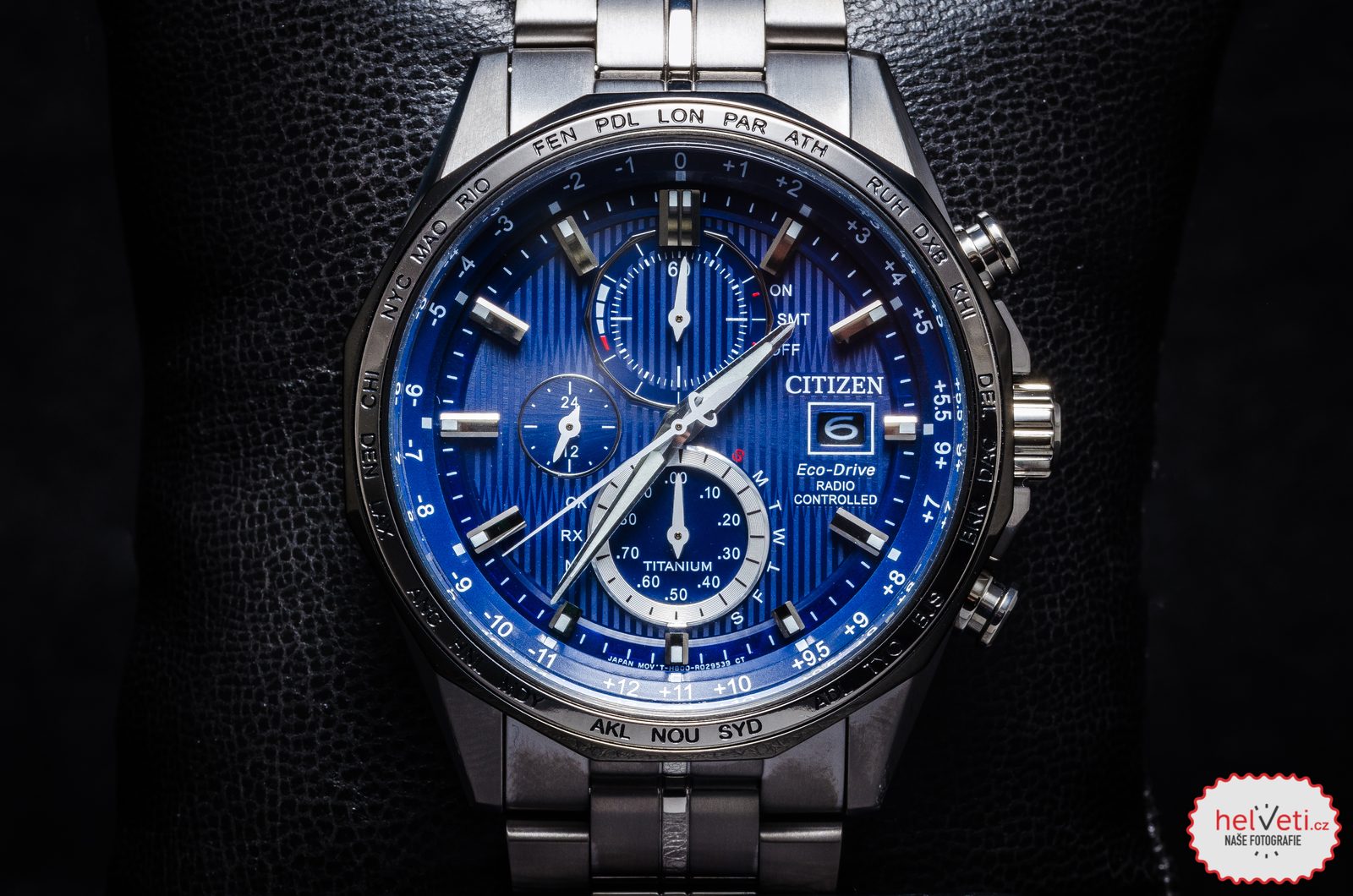 Citizen Radio Controlled Super Titanium AT8218-81L | Helveti.eu
