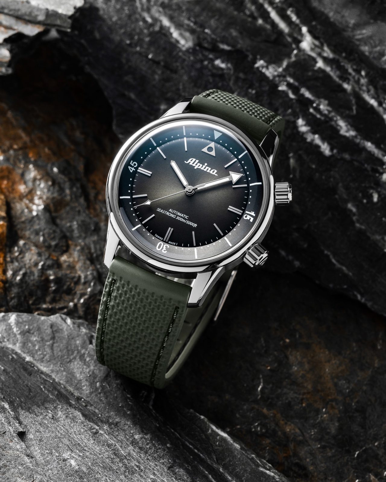 Alpina Seastrong Diver 300 Heritage Automatic AL 520GR4H6 Helveti.eu