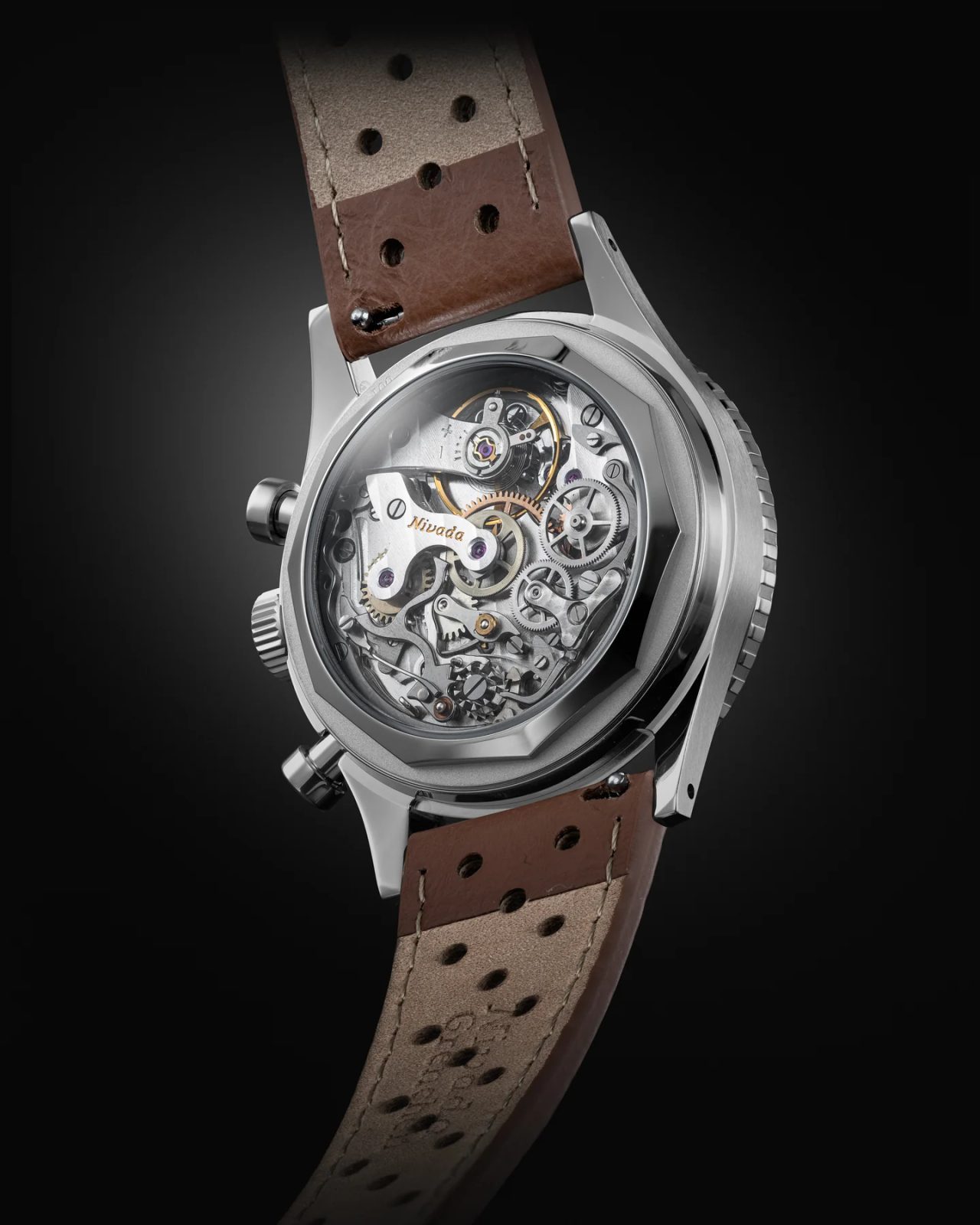 Nivada Grenchen Chronograph Valjoux 23 Broad Arrow | Helveti.eu