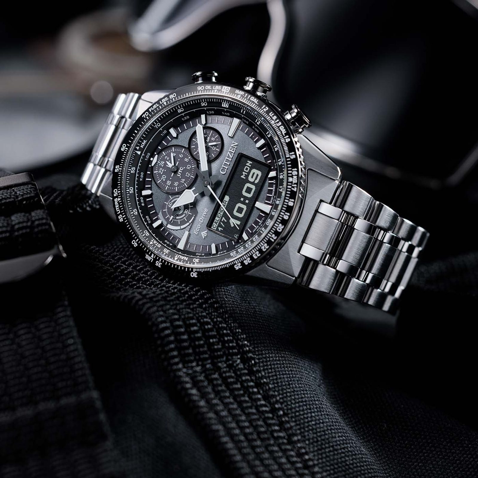 Citizen Promaster Sky Eco-Drive JV2006-55H | Helveti.eu | Helveti