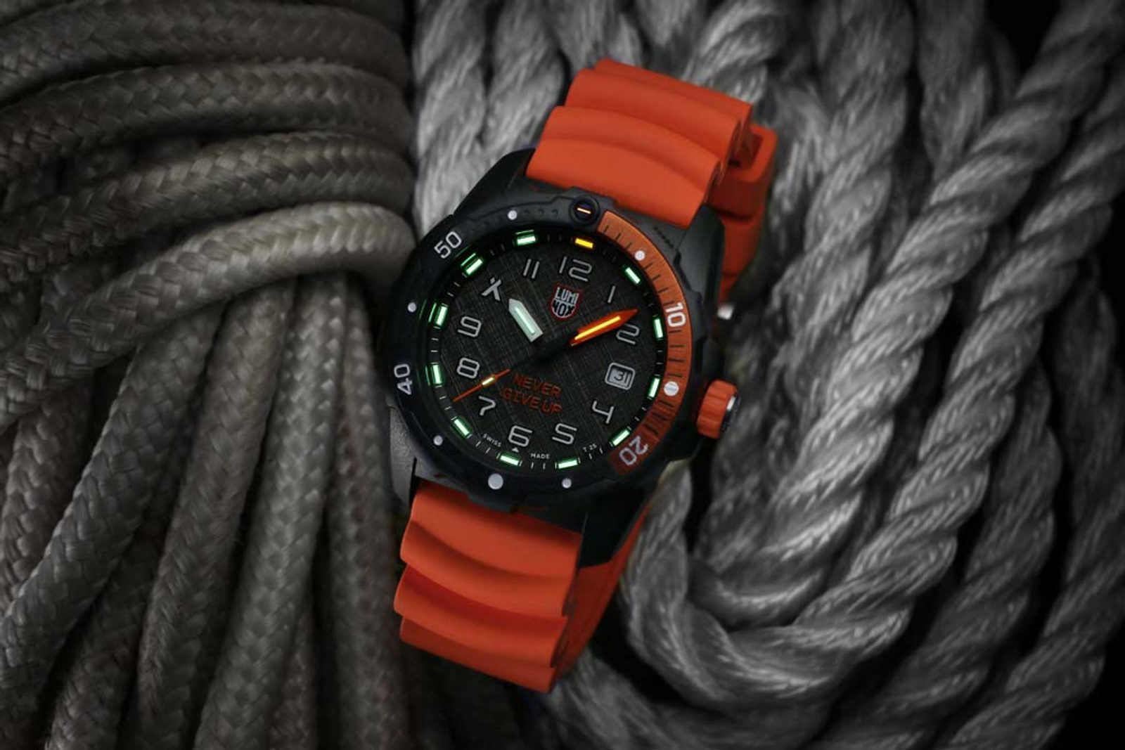 Luminox BEAR GRYLLS Survival 3720 Sea series XB.3729.NGU | Helveti.eu ...