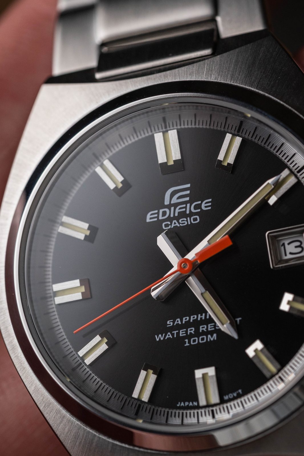 Casio Edifice EFB-109D-1AVEF | Helveti.eu | Helveti – Víc než hodinky