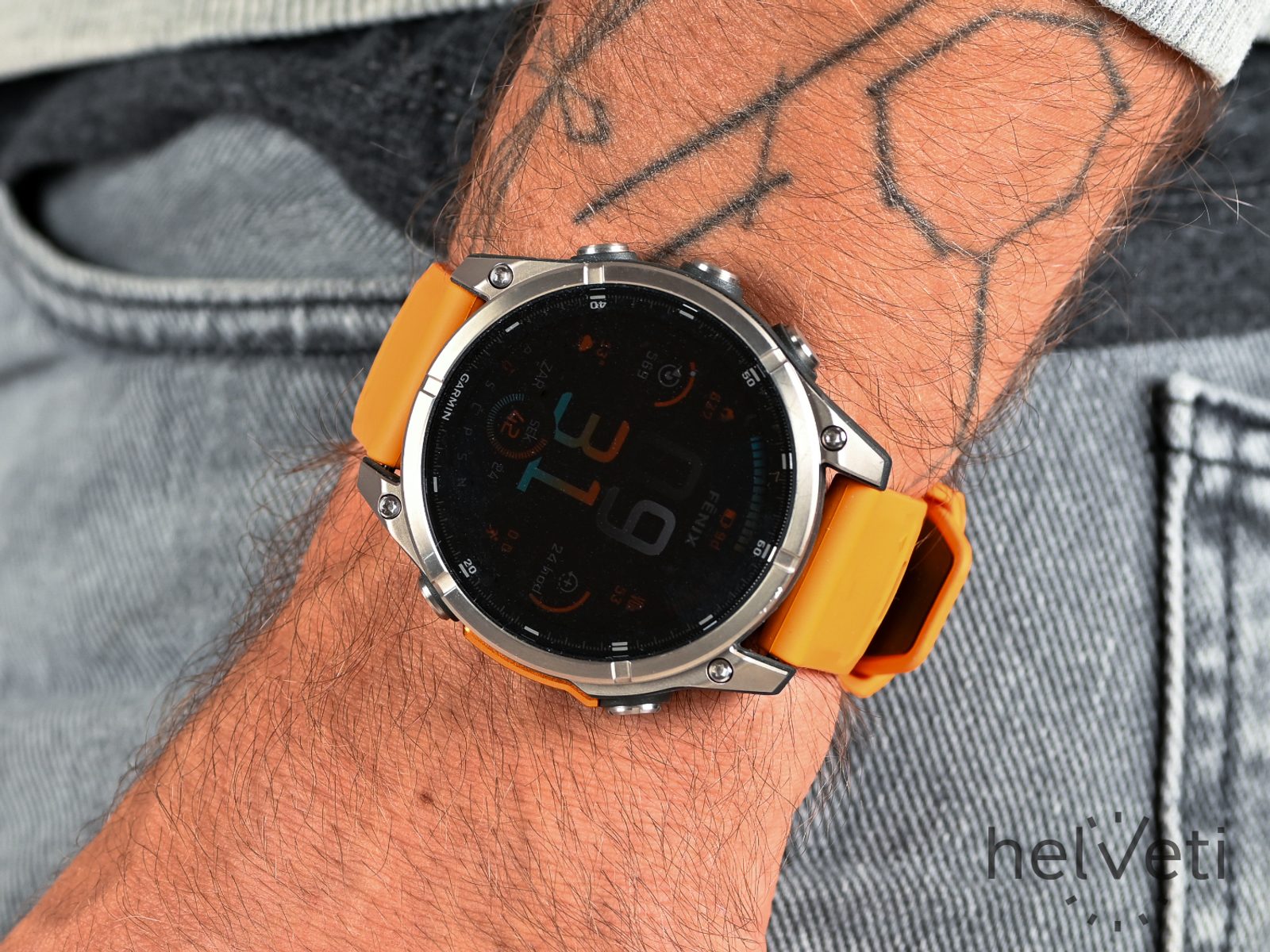 Garmin Fenix® 8 – 51 mm, AMOLED Sapphire, Titanium with Orange/Graphite  Silicone Strap 010-02905-11