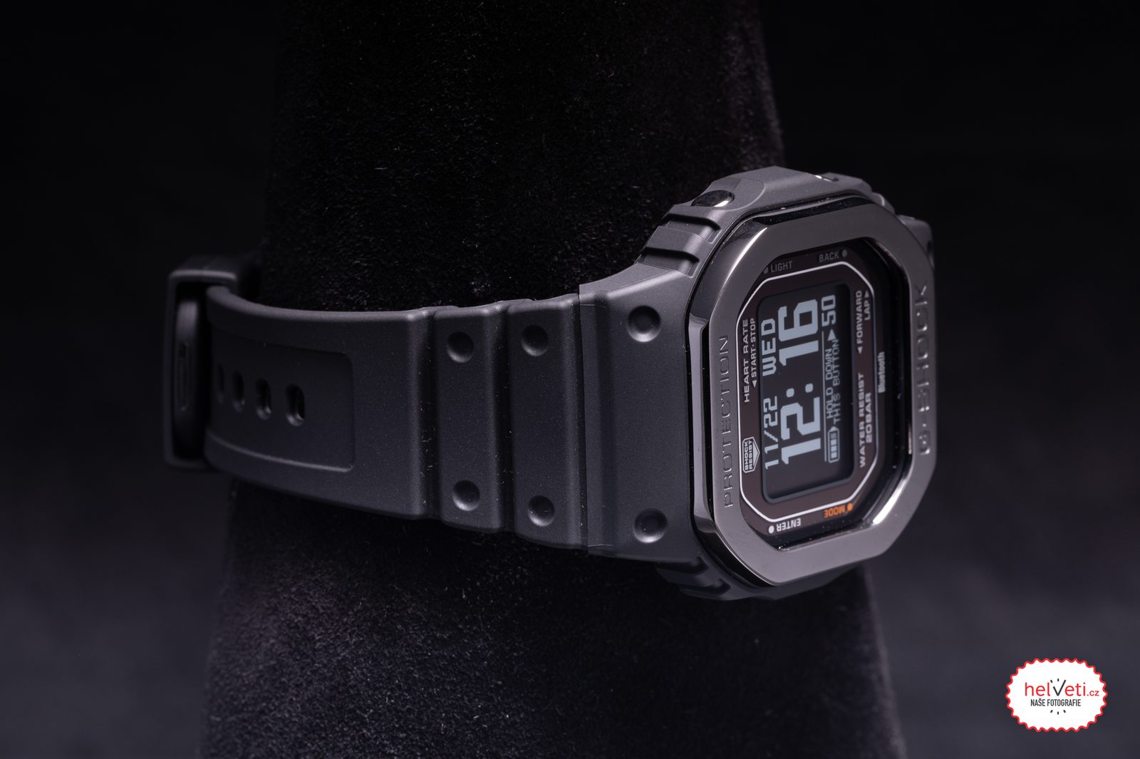 Casio G-Shock G-Squad DW-H5600MB-1ER | Helveti.cz