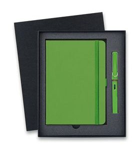 Lamy Safari Shiny Green fountain pen, gift set with notebook