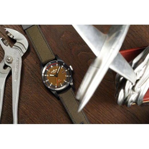 FORTIS FLIEGER F-41 WERK 7 TACTICAL GREEN LIMITED EDITION F4220031 - FLIEGER - ZNAČKY
