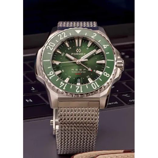 FORMEX REEF GMT AUTOMATIC CHRONOMETER GREEN DIAL WITH RED GMT - REEF - ZNAČKY