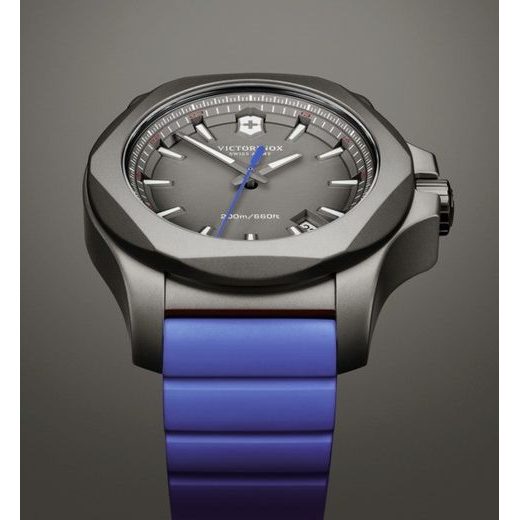 VICTORINOX I.N.O.X. TITANIUM 241759 - VICTORINOX - ZNAČKY