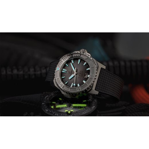 FORMEX REEF 42 AUTOMATIC CHRONOMETER SILVER DIAL - REEF - BRANDS