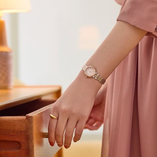 SEIKO LUKIA QUARTZ SSWA006J - QUARTZ - ZNAČKY