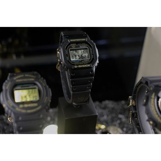 CASIO DW-5035D-1BER - CASIO - ZNAČKY