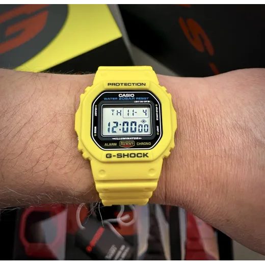 CASIO G-SHOCK DWE-5600R-9ER - G-SHOCK - ZNAČKY