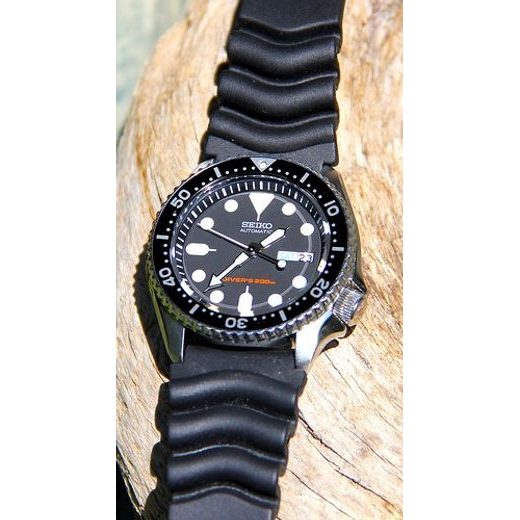 SEIKO SKX007K1 - SEIKO - ZNAČKY