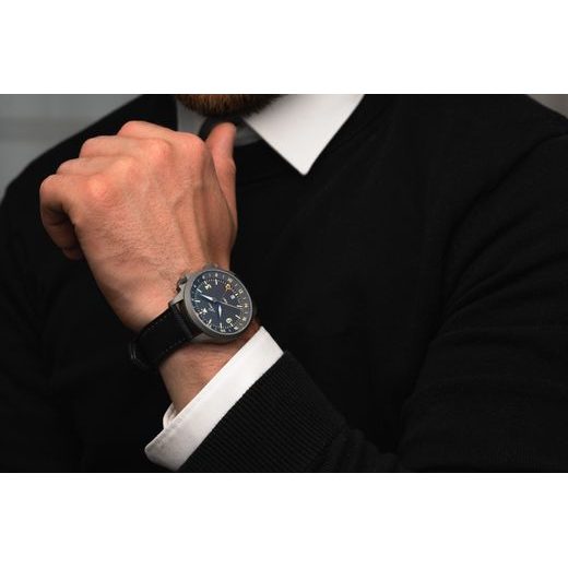 LACO FLIEGER FRANKFURT 40 GMT SCHWARZ - PILOT SPECIAL MODELS - ZNAČKY