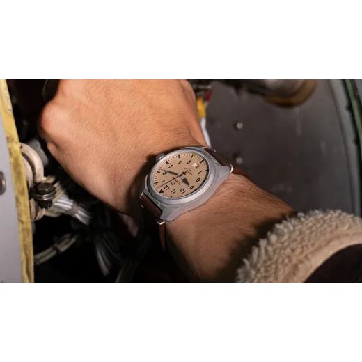 FORMEX AIRFIELD AUTOMATIC DESERT SAND - FIELD AUTOMATIC - BRANDS