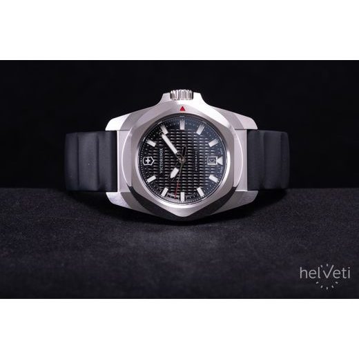 VICTORINOX I.N.O.X. AUTOMATIC 242039 - I.N.O.X. - BRANDS