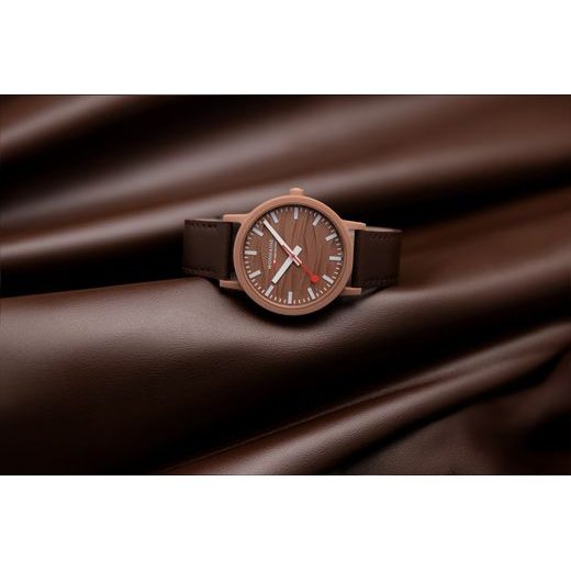 MONDAINE ESSENCE MOCHA LIMITED EDITION MS1.41170.LTV - ESSENCE - ZNAČKY