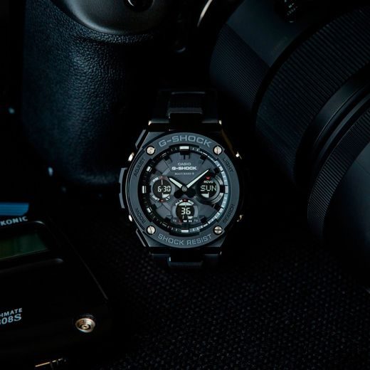 CASIO G-SHOCK GST-W100G-1BER - CASIO - ZNAČKY