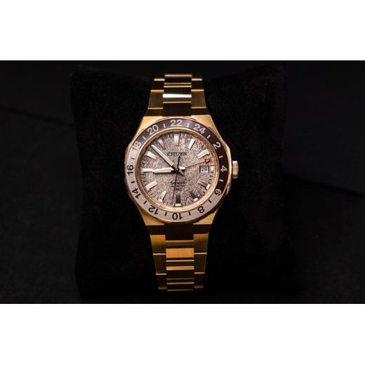 CITIZEN SERIES 8 GMT AUTOMATIC LIMITED EDITION NB6032-53P - SERIES 8 - ZNAČKY