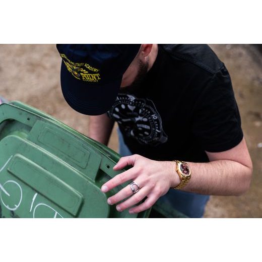 JIŘÍ KÁRA OCHLASTA PERPETUAL HLÁŠKY-DATE - LIMITOVANÁ EDICE 50 KS - HELVETI - ZNAČKY