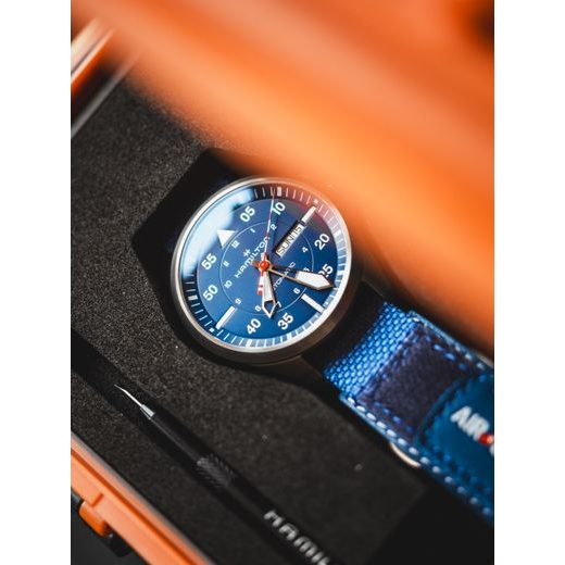 HAMILTON KHAKI AVIATION PILOT DAY DATE AUTO - AIR GLACIERS EDITION H64655941 - KHAKI AVIATION - BRANDS