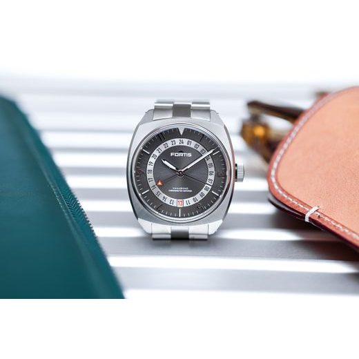 FORTIS VAGABOND V-40 URBAN SHADOW COSC F6660004 - VAGABOND - ZNAČKY