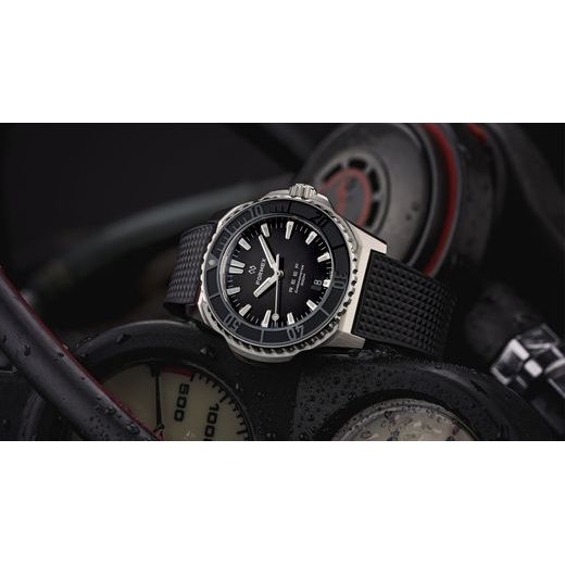 FORMEX REEF 42 AUTOMATIC CHRONOMETER BLACK DIAL - REEF - BRANDS