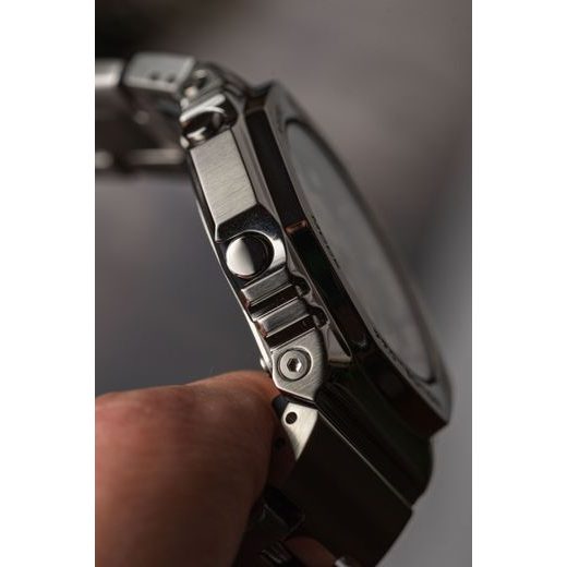 CASIO G-SHOCK GM-2110D-7AER - CASIOAK - ZNAČKY