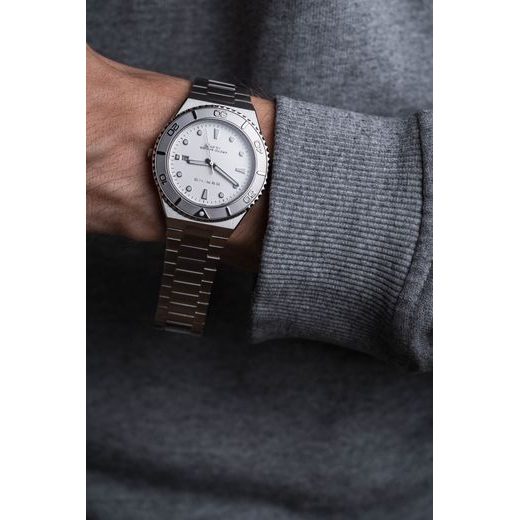 BERING CLASSIC 18940-704 - CLASSIC - ZNAČKY