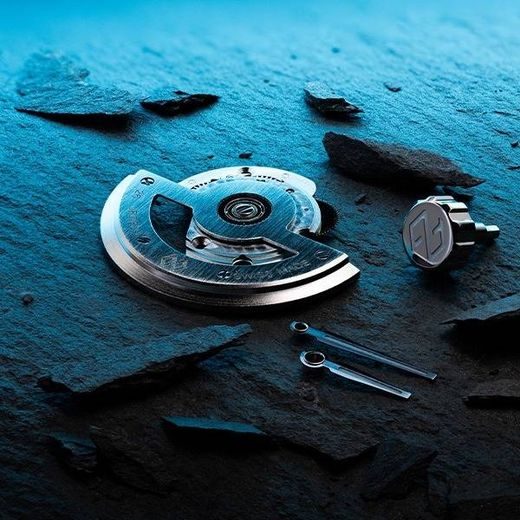 FORMEX ESSENCE FORTYONE AUTOMATIC CHRONOMETER DÉGRADÉ - ESSENCE - BRANDS