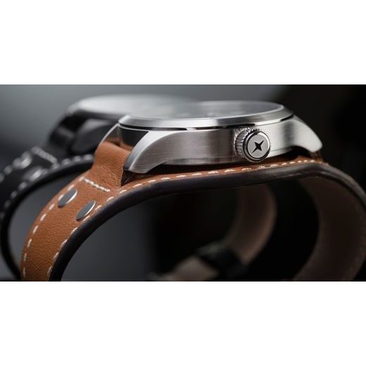 DAVOSA AXIS 161.572.56 - PERFORMANCE - BRANDS