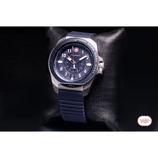 VICTORINOX JOURNEY 1884 241975 (2) - JOURNEY 1884 - ZNAČKY