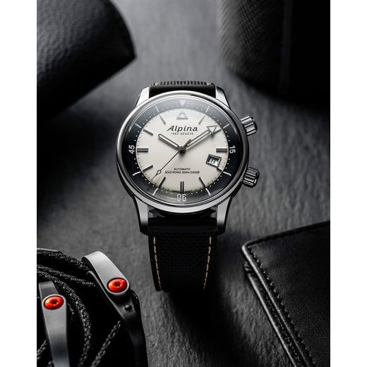 ALPINA SEASTRONG DIVER 300 HERITAGE AUTOMATIC AL-525S4H6 - DIVER HERITAGE - BRANDS