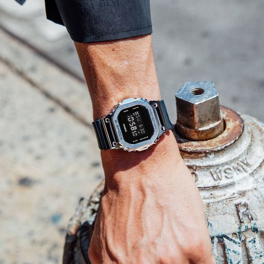 CASIO G-SHOCK GM-5600U-1ER - G-SHOCK - BRANDS