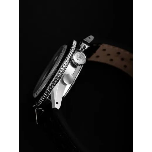 NIVADA GRENCHEN CHRONOKING MECAQUARTZ SALMON - CHRONOMASTER - ZNAČKY