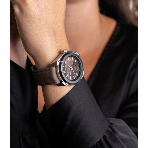 FORMEX ESSENCE THIRTYNINE AUTOMATIC CHRONOMETER BLACK PEARL - ESSENCE - ZNAČKY