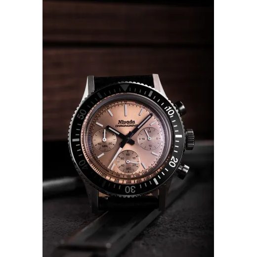 NIVADA GRENCHEN CHRONOKING MECAQUARTZ SALMON - CHRONOMASTER - ZNAČKY