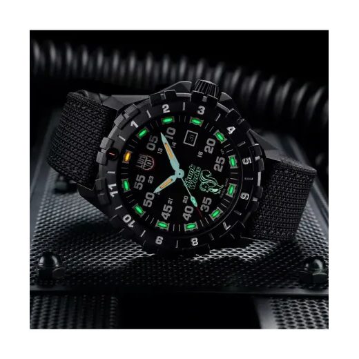 LUMINOX AIR XA.6442.H.SET F-117 X SKUNK WORKS - AIR - ZNAČKY