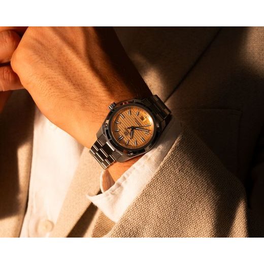 FORMEX ESSENCE THIRTYNINE AUTOMATIC COSC RADIANT BRONZE - ESSENCE - ZNAČKY