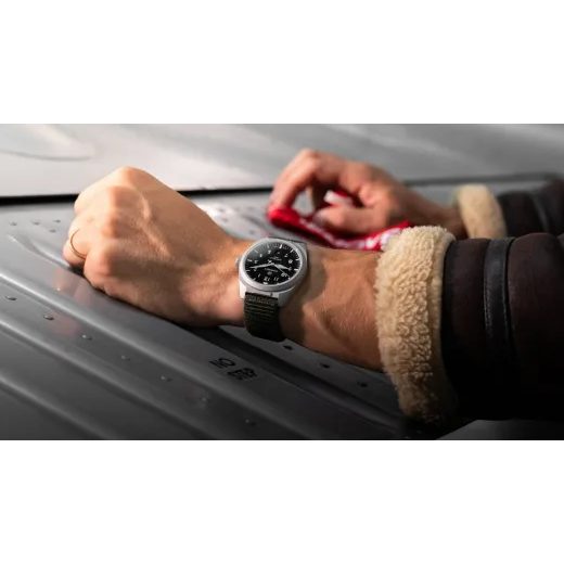 FORMEX AIRFIELD AUTOMATIC JET BLACK - FIELD AUTOMATIC - BRANDS