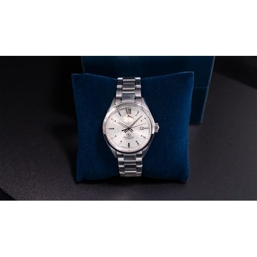 ORIENT STAR CONTEMPORARY RE-BX0002S M34 F8 DATE LIMITED EDITION - CONTEMPORARY - ZNAČKY