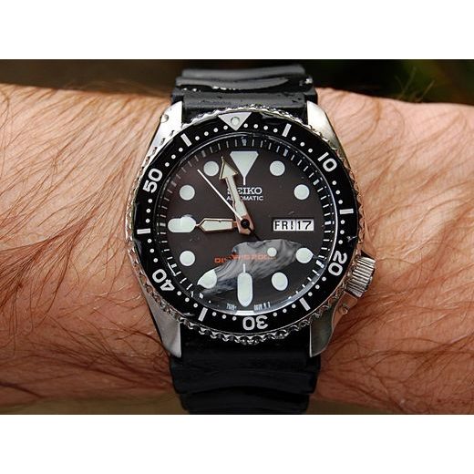 SEIKO SKX007K1 - SEIKO - ZNAČKY