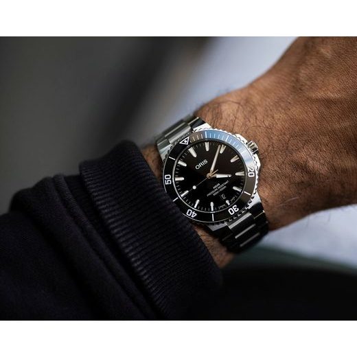 ORIS AQUIS DATE 41,5 MM 01 733 7787 4154-07 8 22 04PEB - AQUIS - ZNAČKY