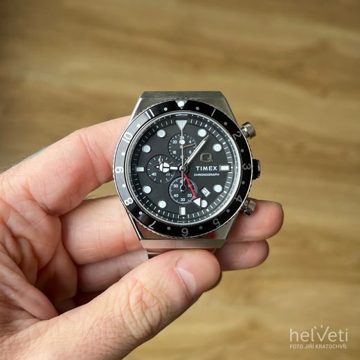 Q TIMEX 3-TIME ZONE CHRONOGRAPH TW2V69800UK - Q - ZNAČKY