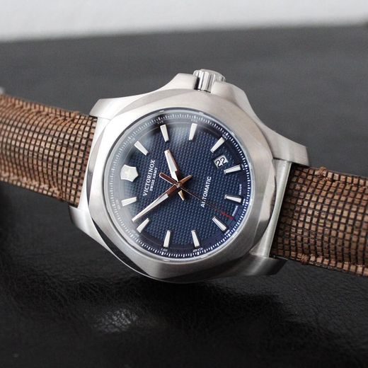 VICTORINOX I.N.O.X. MECHANICAL 241834 - I.N.O.X. - ZNAČKY