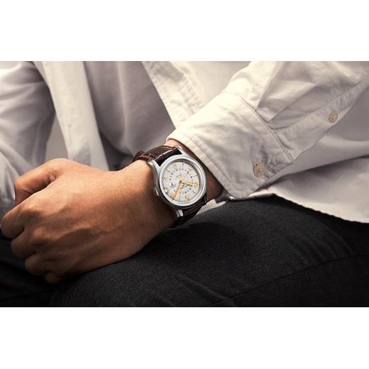 CUERVO Y SOBRINOS ROBUSTO CHURCHILL GMT 1895 2811.1GMTA - ARCHÍV