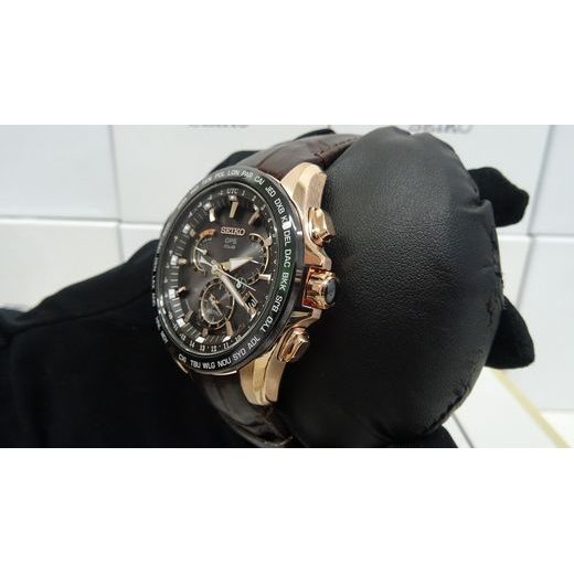 SEIKO ASTRON SSE060J1 - SEIKO - ZNAČKY