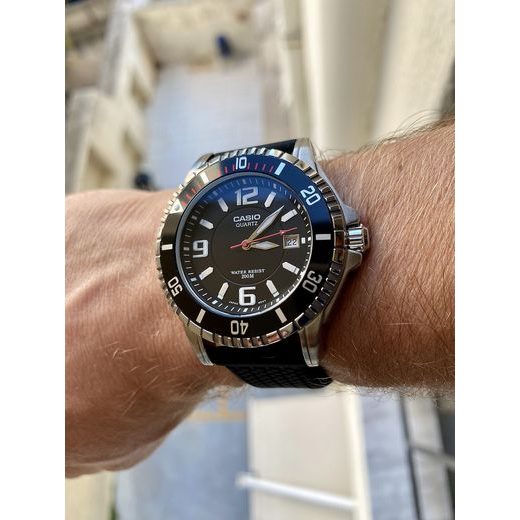 CASIO COLLECTION MTD-1053D-1AVES - CLASSIC COLLECTION - ZNAČKY