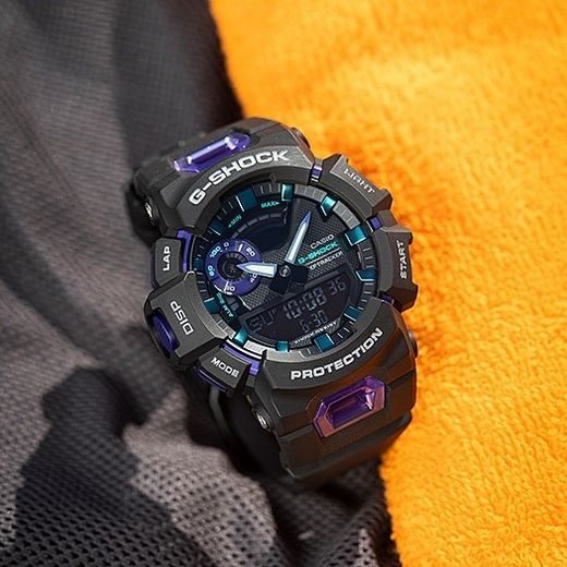 CASIO G-SHOCK G-SQUAD GBA-900-1A6ER - CASIO - ZNAČKY